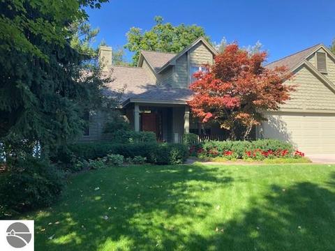 6347 E Harbor Dr, Elk Rapids, MI 49629 photo 5