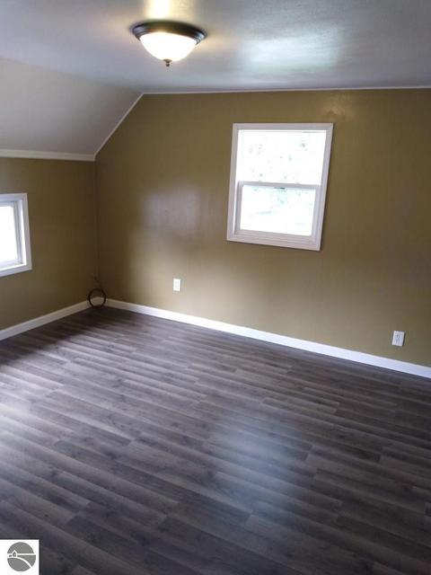 616 E North St, Ithaca, MI 48847 photo 32