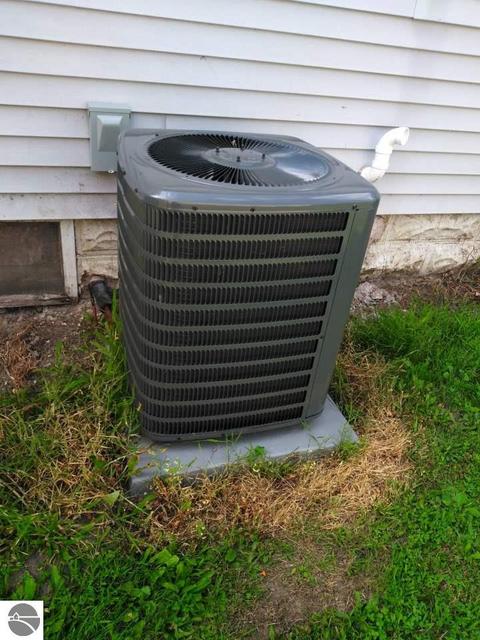 616 E North St, Ithaca, MI 48847 photo 38