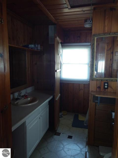 4106 E Michigan Ave, Au Gres, MI 48703 photo 16