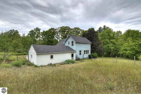 8968 E Lincoln Rd, Cedar, MI 49621 photo 5