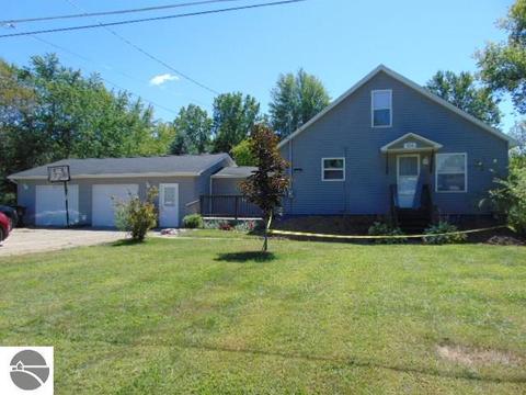 114 Webster, Ithaca, MI 48847 photo 1