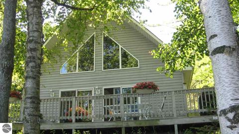 2943 Chippewa Trl, Lupton, MI 48635 photo 1