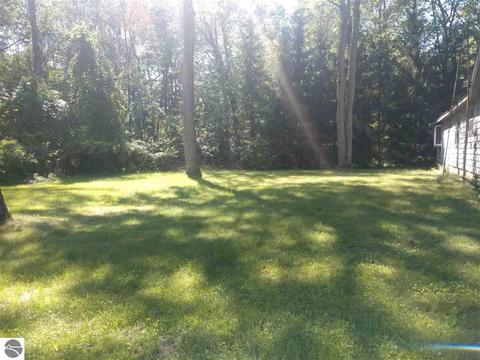 958 N Sanford Ave, Au Gres, MI 48703 photo 4