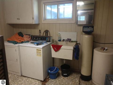 958 N Sanford Ave, Au Gres, MI 48703 photo 13