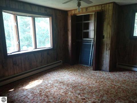 958 N Sanford Ave, Au Gres, MI 48703 photo 11