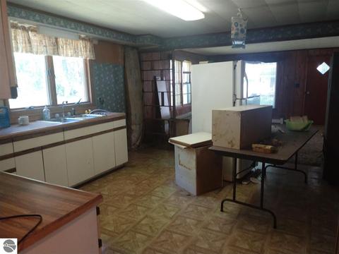958 N Sanford Ave, Au Gres, MI 48703 photo 15