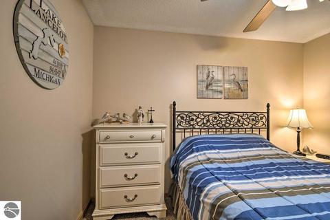 5332 King Arthurs Ct, Gladwin, MI 48624 photo 24