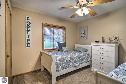 5332 King Arthurs Ct, Gladwin, MI 48624 photo 28