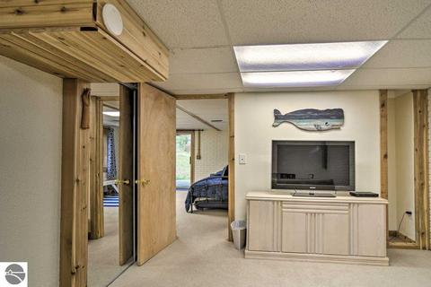 5332 King Arthurs Ct, Gladwin, MI 48624 photo 17