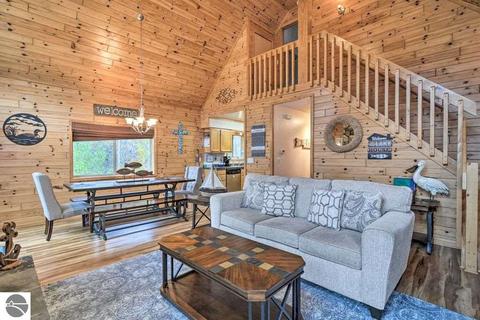 5332 King Arthurs Ct, Gladwin, MI 48624 photo 8