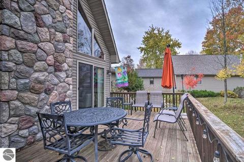 5332 King Arthurs Ct, Gladwin, MI 48624 photo 40