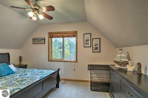 5332 King Arthurs Ct, Gladwin, MI 48624 photo 22
