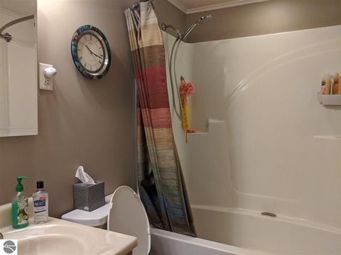 2932 E Lake Dr, Lupton, MI 48635 photo 33