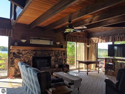 2932 E Lake Dr, Lupton, MI 48635 photo 5
