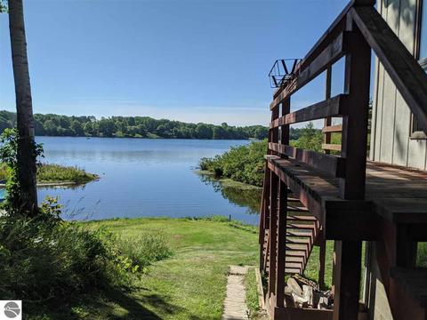 2932 E Lake Dr, Lupton, MI 48635 photo 3
