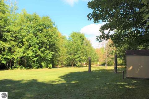 11222 Emerald Frst, Interlochen, MI 49643 photo 6