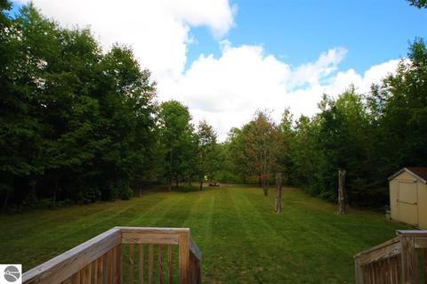 11222 Emerald Frst, Interlochen, MI 49643 photo 5