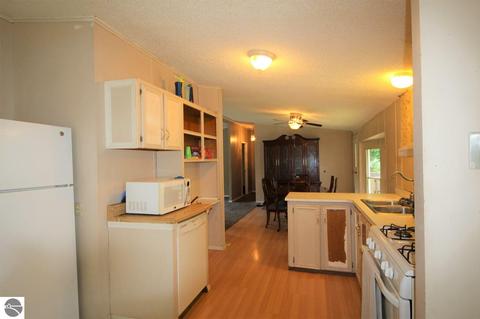 11222 Emerald Frst, Interlochen, MI 49643 photo 12