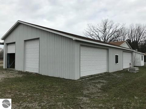 3837 Sage Lake Rd, Lupton, MI 48635 photo 1