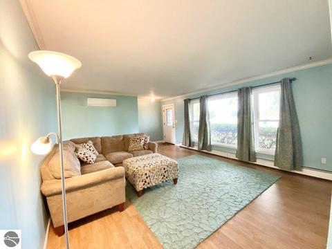 8040 E Pickard Rd, Mount Pleasant, MI 48858 photo 3