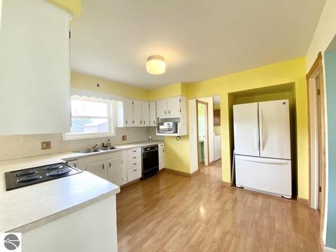 8040 E Pickard Rd, Mount Pleasant, MI 48858 photo 7