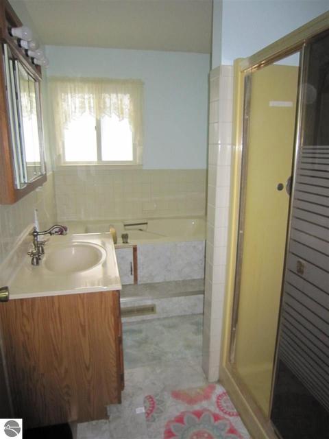 2565 Birch Point Dr, Lupton, MI 48635 photo 13