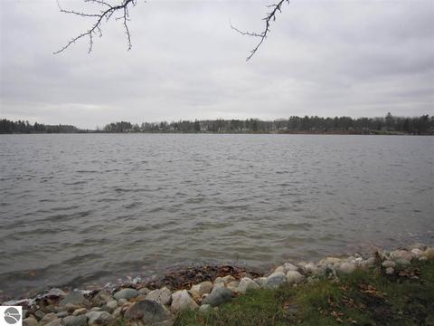 2565 Birch Point Dr, Lupton, MI 48635 photo 19
