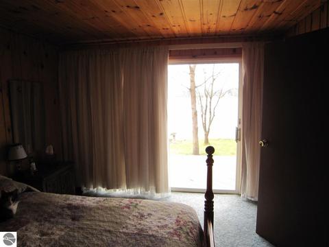 2565 Birch Point Dr, Lupton, MI 48635 photo 9