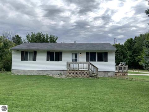 708 E South St, Ithaca, MI 48847 photo 1
