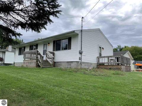 708 E South St, Ithaca, MI 48847 photo 2