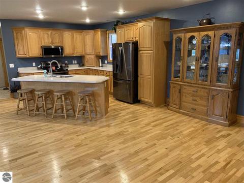 5676 E Saint Charles Rd, Ithaca, MI 48847 photo 11