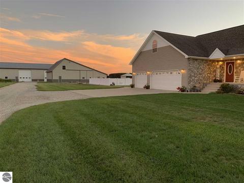 5676 E Saint Charles Rd, Ithaca, MI 48847 photo 54