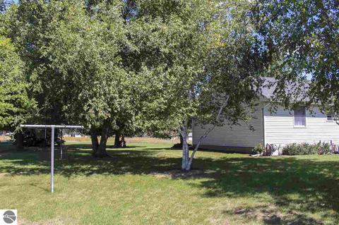 421 East Dr, Shepherd, MI 48883 photo 42
