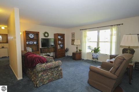 421 East Dr, Shepherd, MI 48883 photo 14