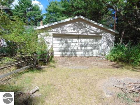 5277 E 28th St, White Cloud, MI 49349 photo 5