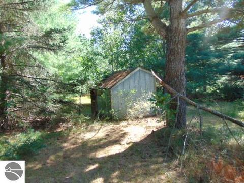 5277 E 28th St, White Cloud, MI 49349 photo 22