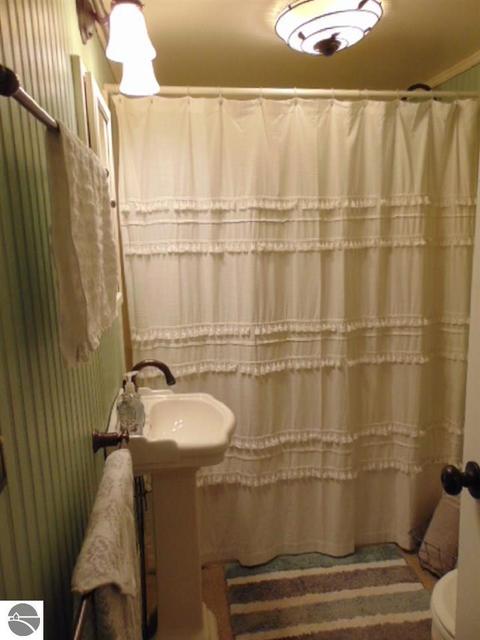 122 E North St, Ithaca, MI 48847 photo 15