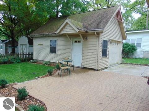 122 E North St, Ithaca, MI 48847 photo 7