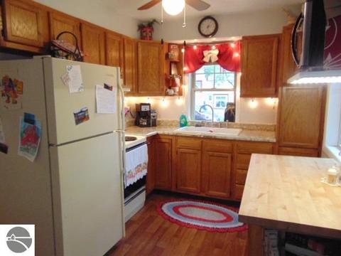 122 E North St, Ithaca, MI 48847 photo 13