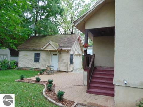 122 E North St, Ithaca, MI 48847 photo 8