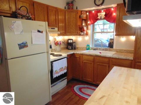 122 E North St, Ithaca, MI 48847 photo 12