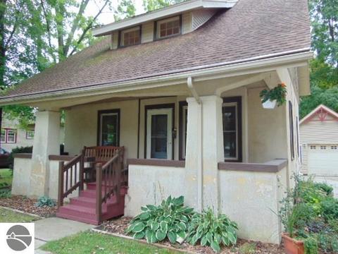 122 E North St, Ithaca, MI 48847 photo 3