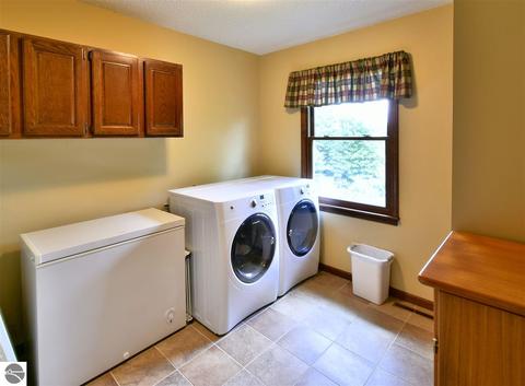 4636 Bartlett Rd, Williamsburg, MI 49690 photo 18