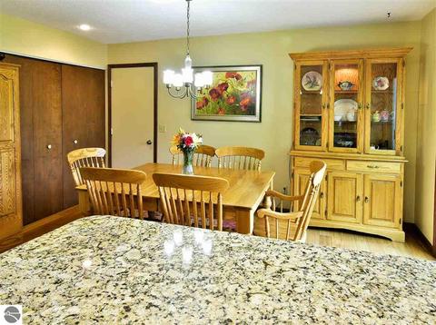 4636 Bartlett Rd, Williamsburg, MI 49690 photo 4