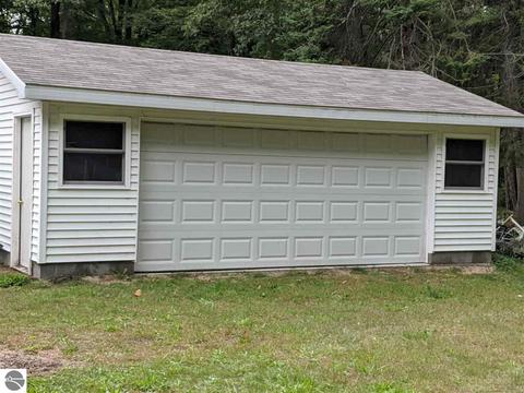 19 N Huron Rd, Au Gres, MI 48703 photo 23