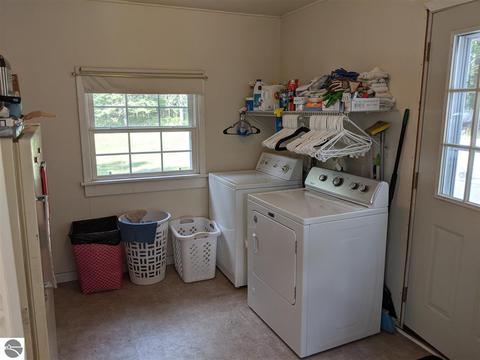 19 N Huron Rd, Au Gres, MI 48703 photo 3