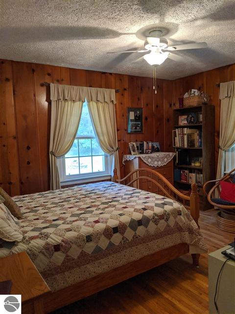 19 N Huron Rd, Au Gres, MI 48703 photo 15
