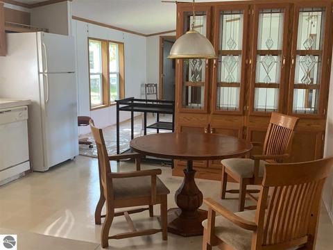 740 Silverleaf St, Gladwin, MI 48624 photo 11