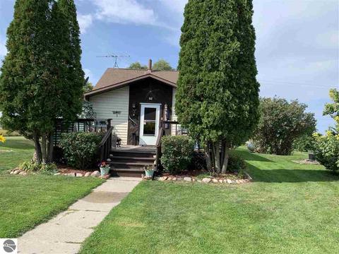 585 S Tonkey Rd, Au Gres, MI 48703 photo 3